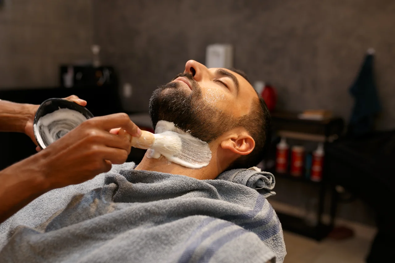 Detalhes do cuidado na Rhotz Barber